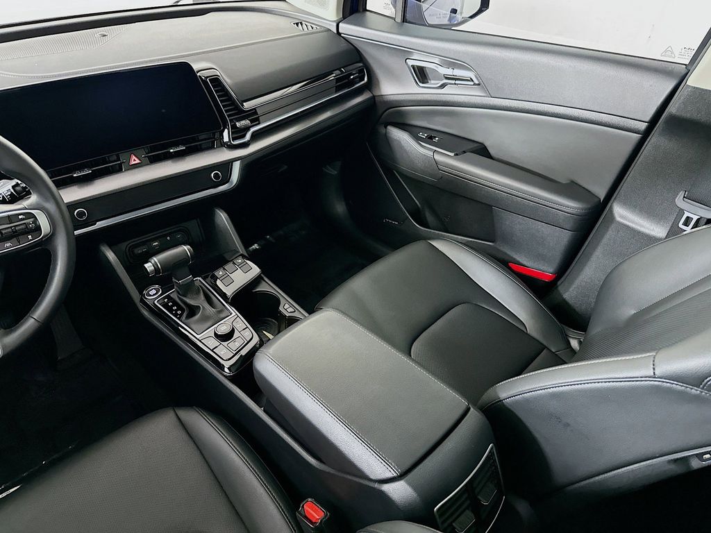 Thumbnail: 2025 Kia Sportage - 14