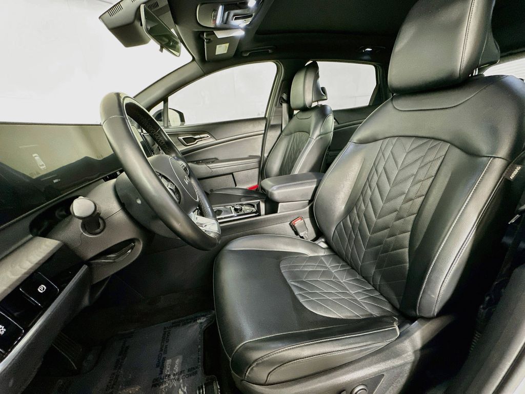 Thumbnail: 2023 Kia Sportage - 10