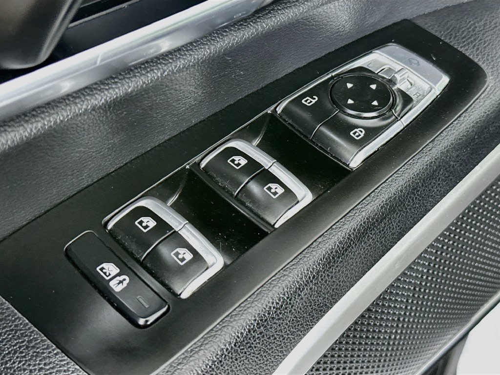 Thumbnail: 2023 Kia Telluride - 30
