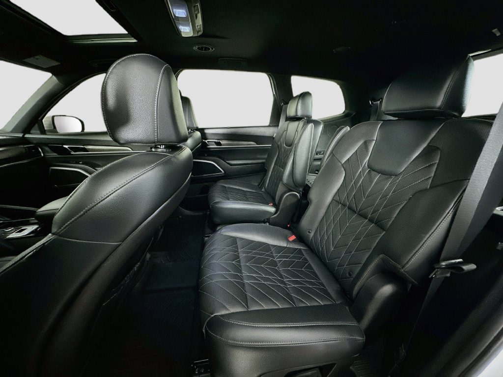 Thumbnail: 2023 Kia Telluride - 13