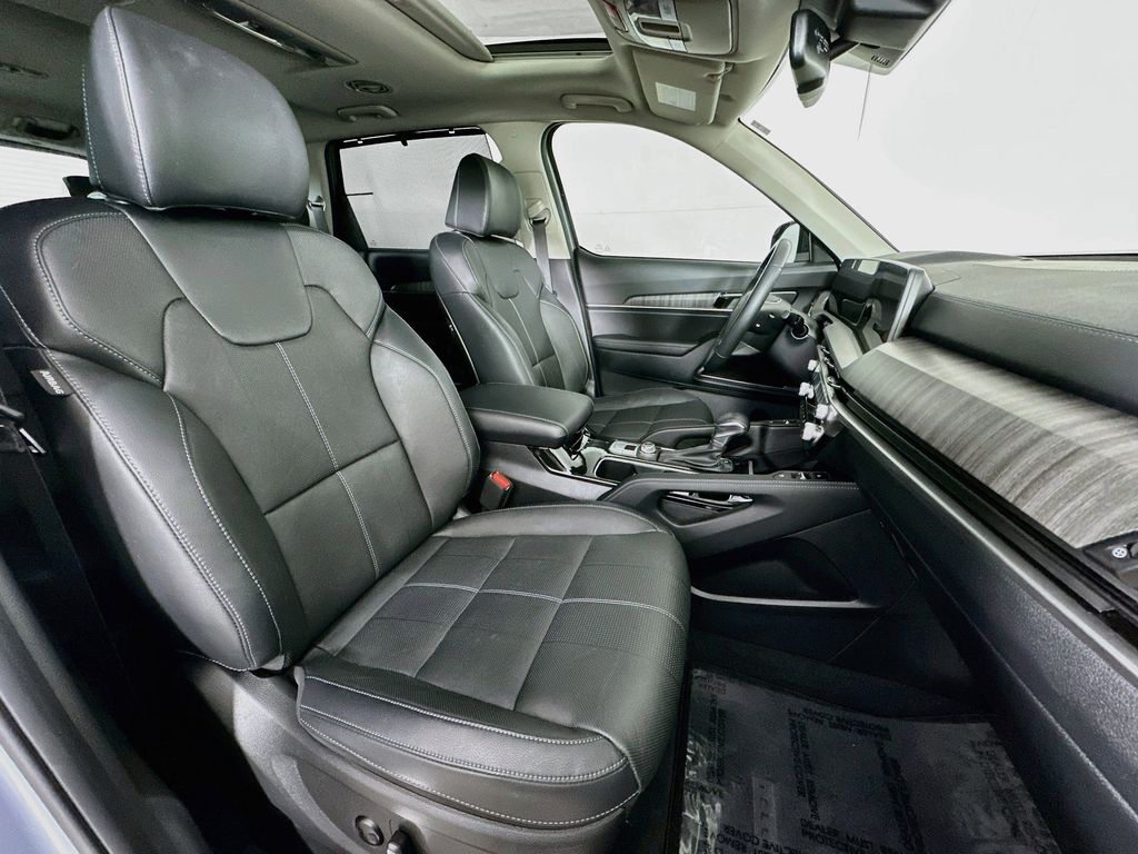 Thumbnail: 2025 Kia Telluride - 12