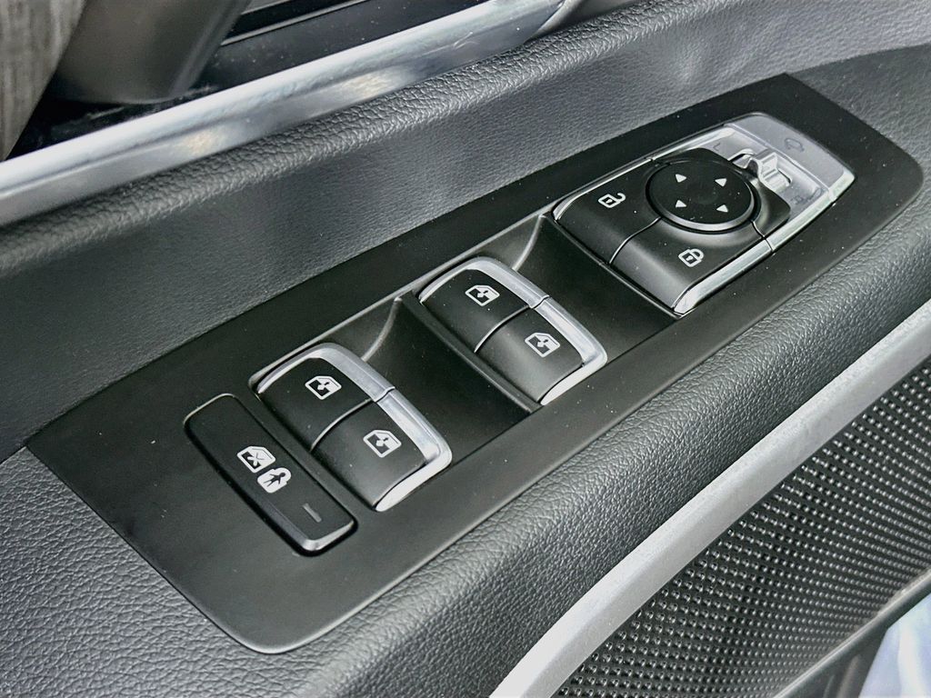 Thumbnail: 2025 Kia Telluride - 29