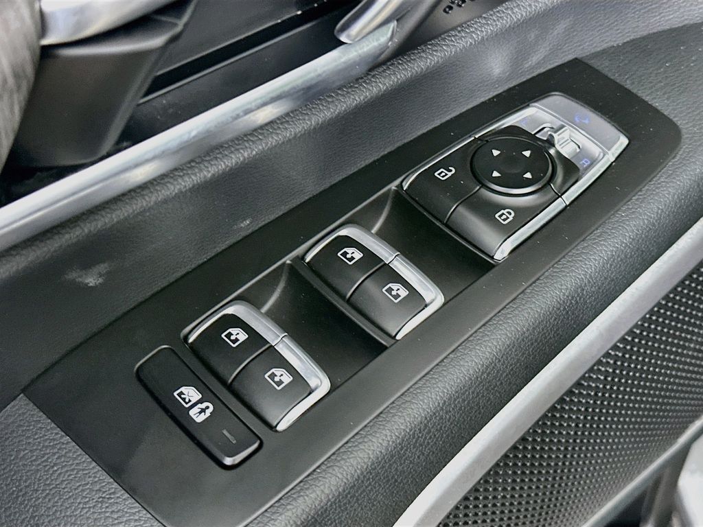 Thumbnail: 2025 Kia Telluride - 29