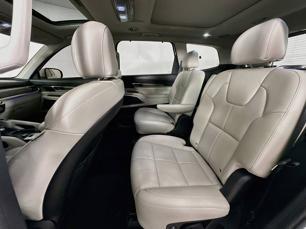 Thumbnail: 2021 Kia Telluride - 13