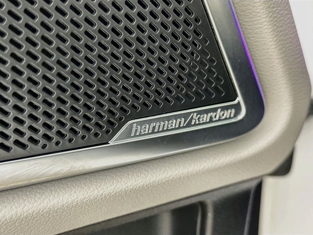 Thumbnail: 2021 Kia Telluride - 31