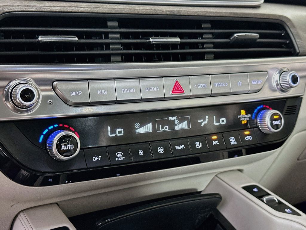 Thumbnail: 2021 Kia Telluride - 23