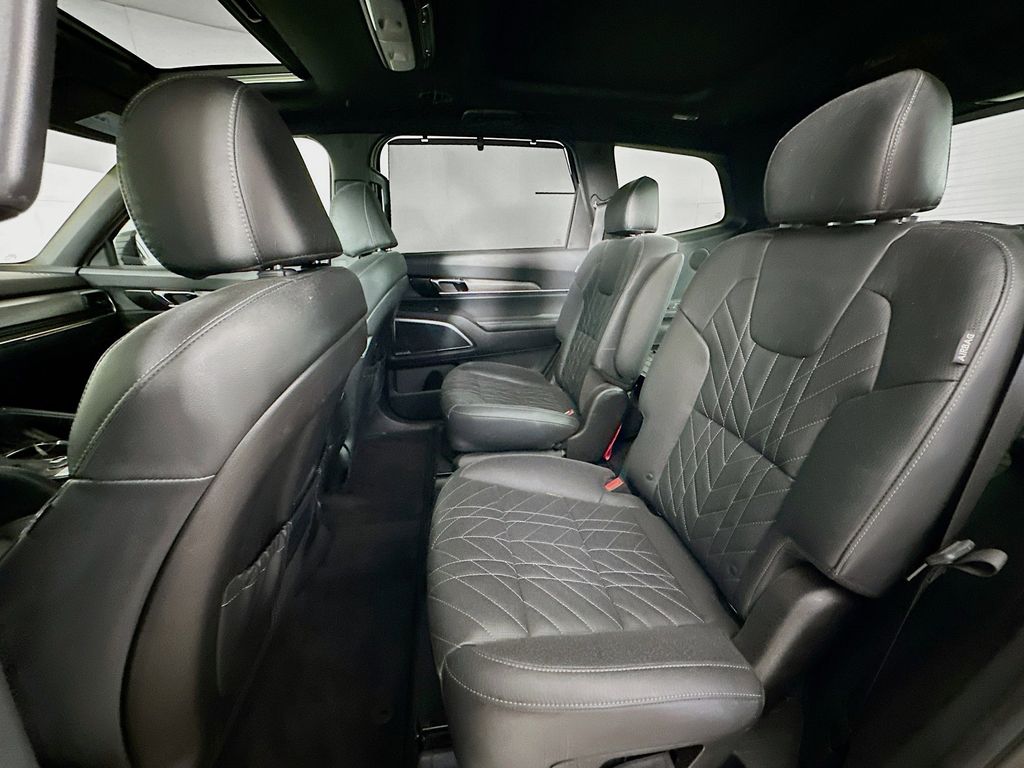 Thumbnail: 2023 Kia Telluride - 13