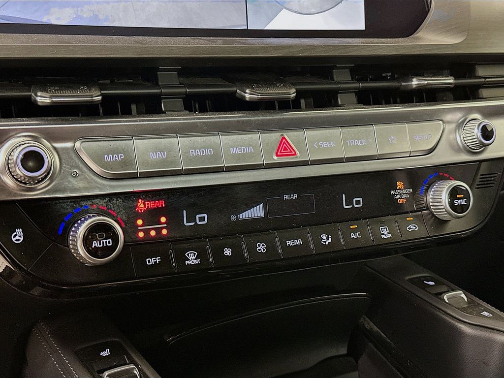 Thumbnail: 2023 Kia Telluride - 22