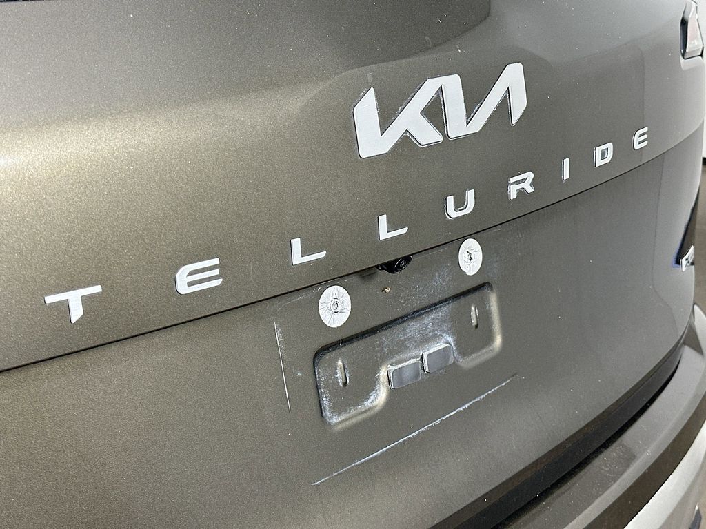 Thumbnail: 2023 Kia Telluride - 7