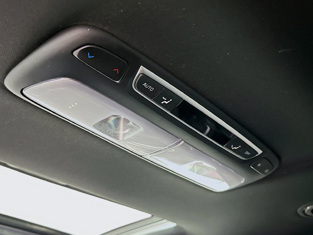 Thumbnail: 2023 Kia Telluride - 21