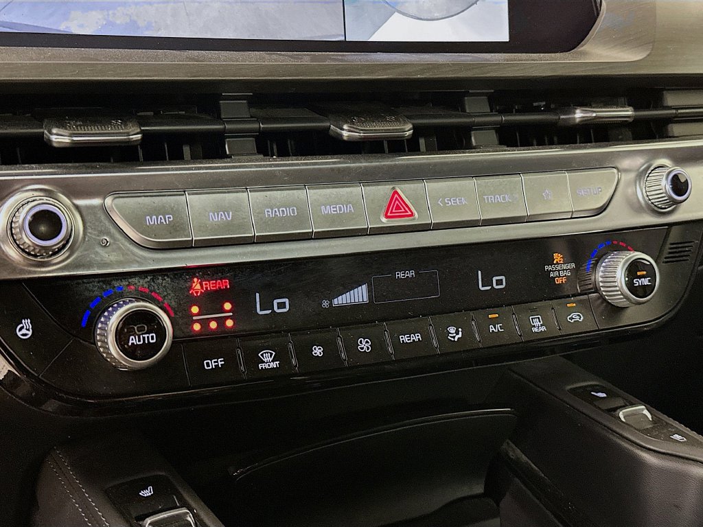 Thumbnail: 2023 Kia Telluride - 22