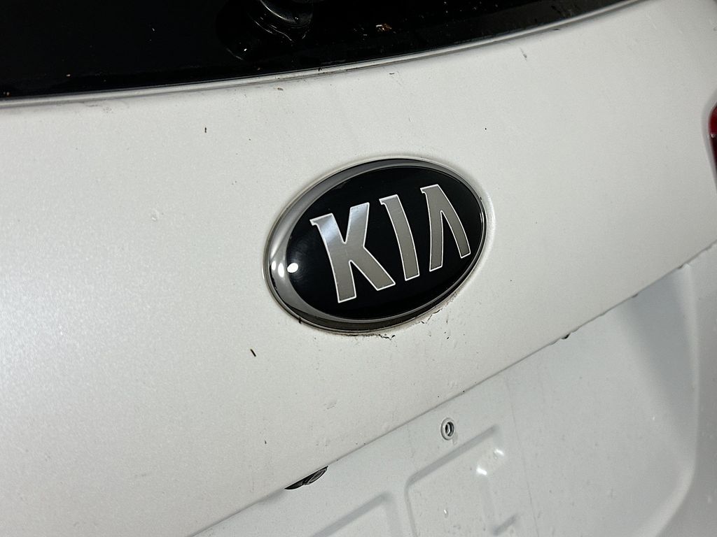 Thumbnail: 2020 Kia Sorento - 7