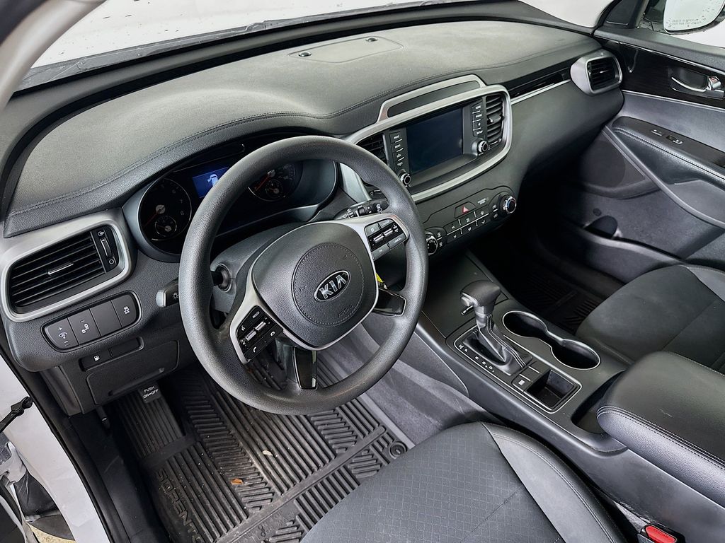 Thumbnail: 2020 Kia Sorento - 2