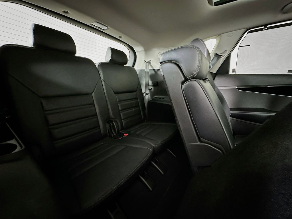 Thumbnail: 2019 Kia Sorento - 36
