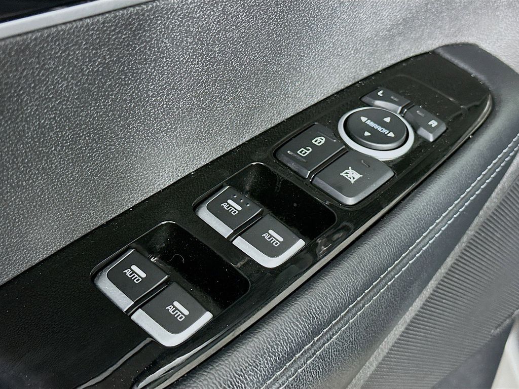 Thumbnail: 2019 Kia Sorento - 30