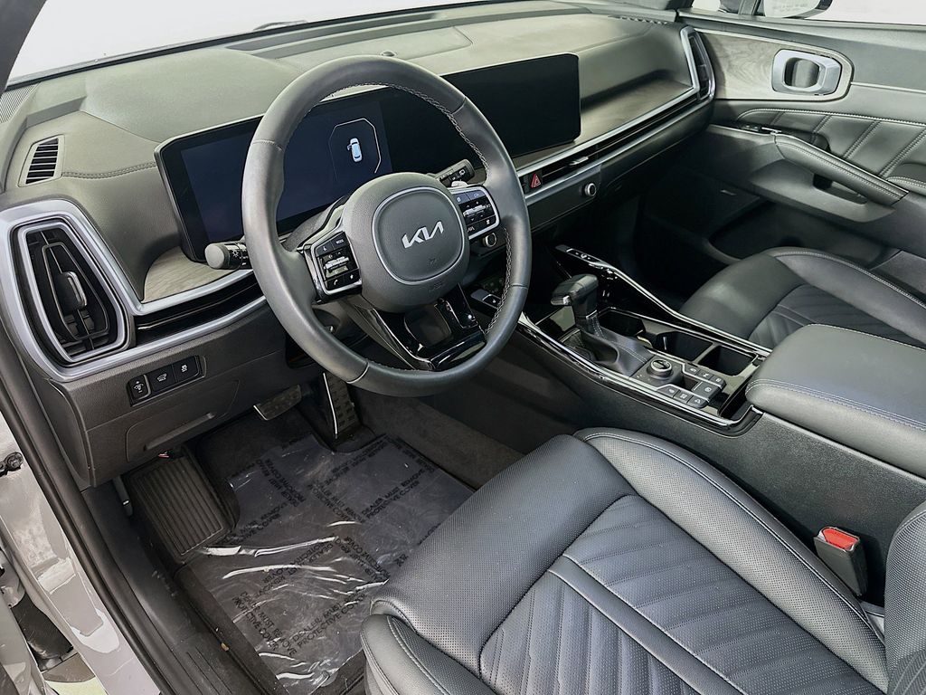 Thumbnail: 2025 Kia Sorento - 2