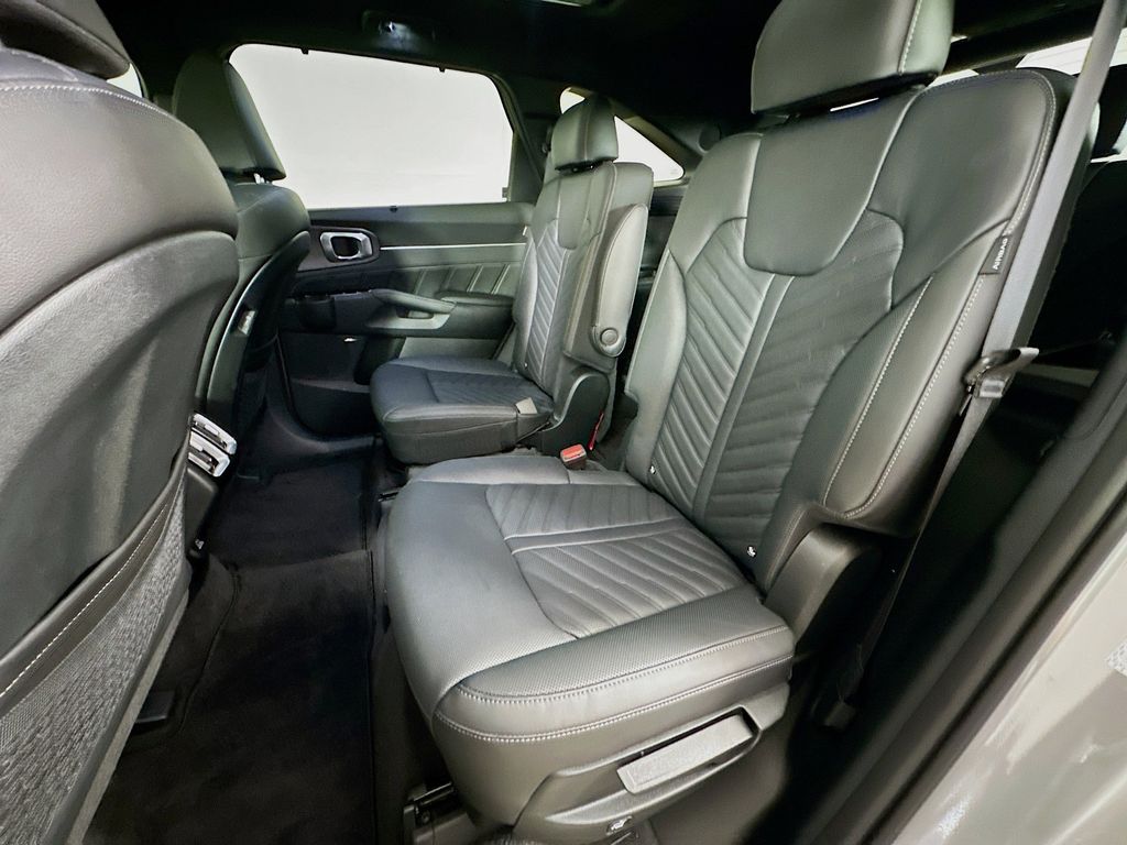 Thumbnail: 2025 Kia Sorento - 13