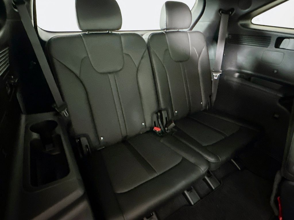 Thumbnail: 2025 Kia Sorento - 35