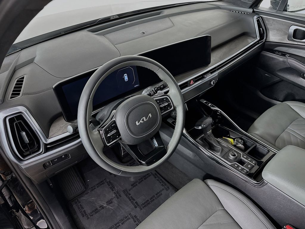 Thumbnail: 2025 Kia Sorento - 2