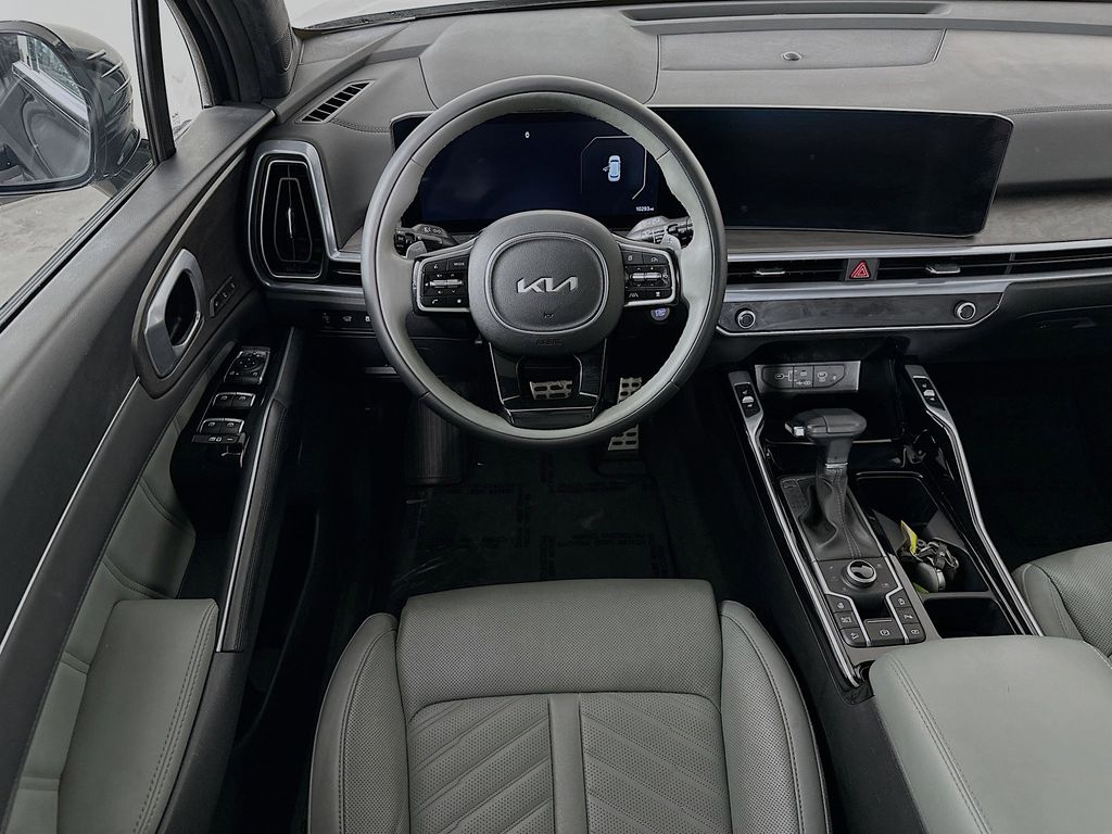 Thumbnail: 2025 Kia Sorento - 10