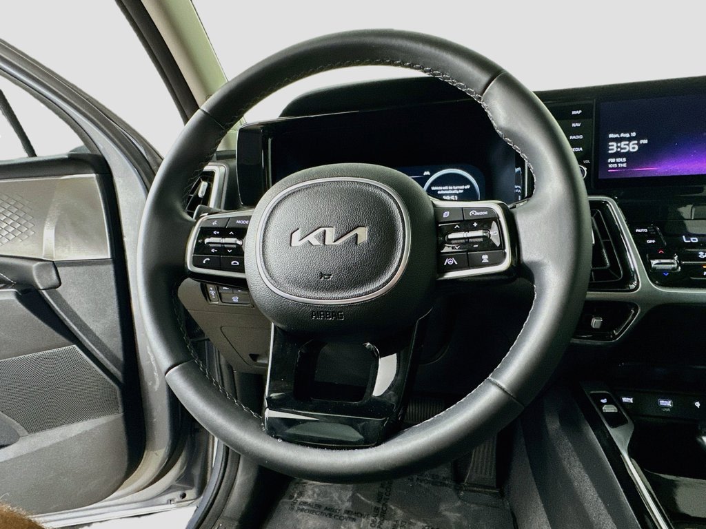 Thumbnail: 2023 Kia Sorento - 15