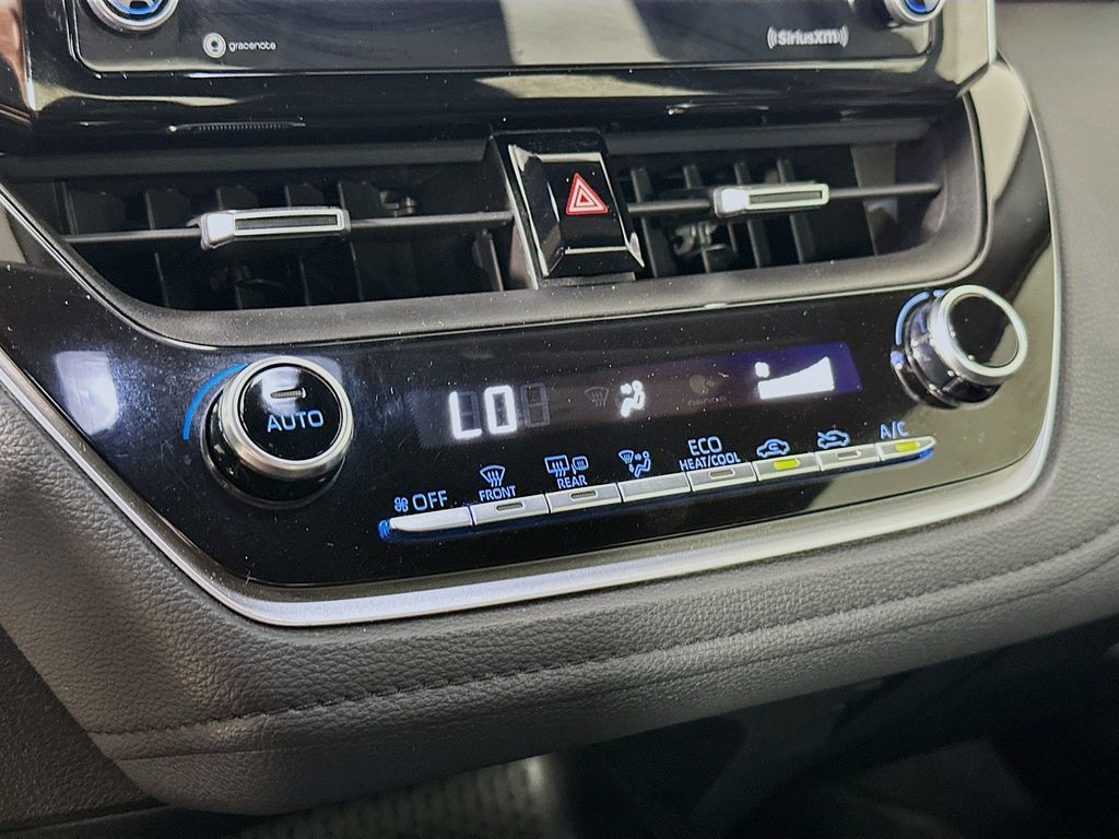 Thumbnail: 2021 Toyota Corolla - 22