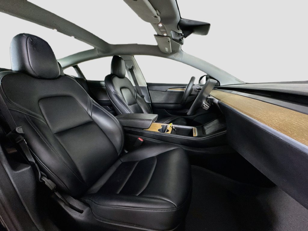 Thumbnail: 2022 Tesla Model 3 - 10