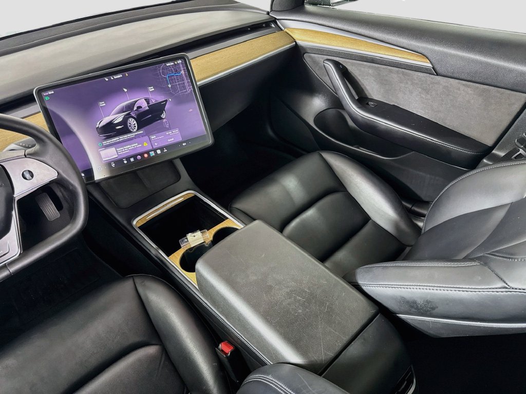 Thumbnail: 2022 Tesla Model 3 - 12