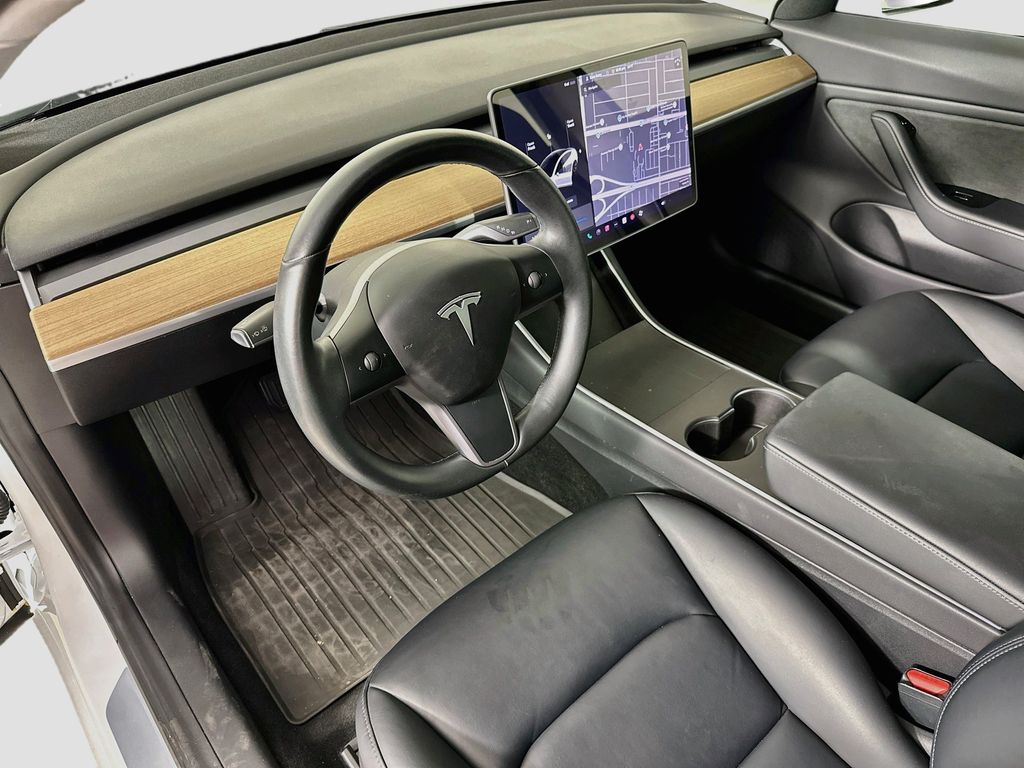 Thumbnail: 2019 Tesla Model 3 - 2