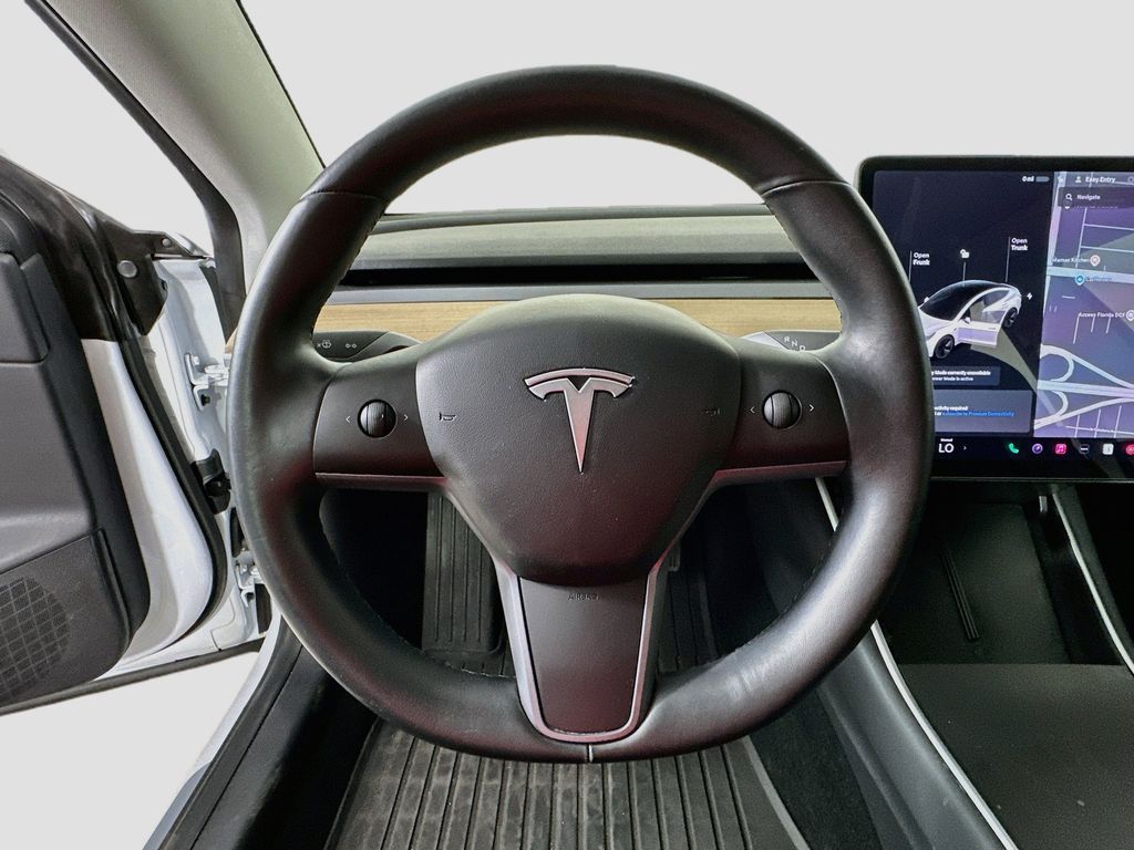 Thumbnail: 2019 Tesla Model 3 - 11