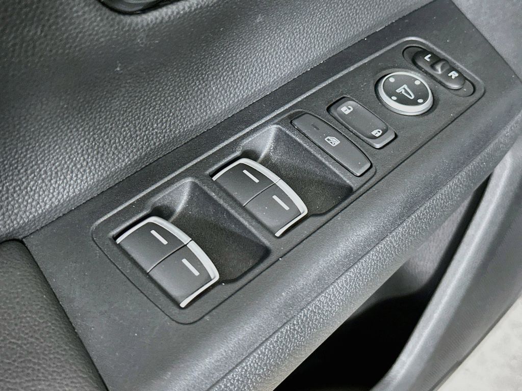 Thumbnail: 2025 Honda CR-V - 29