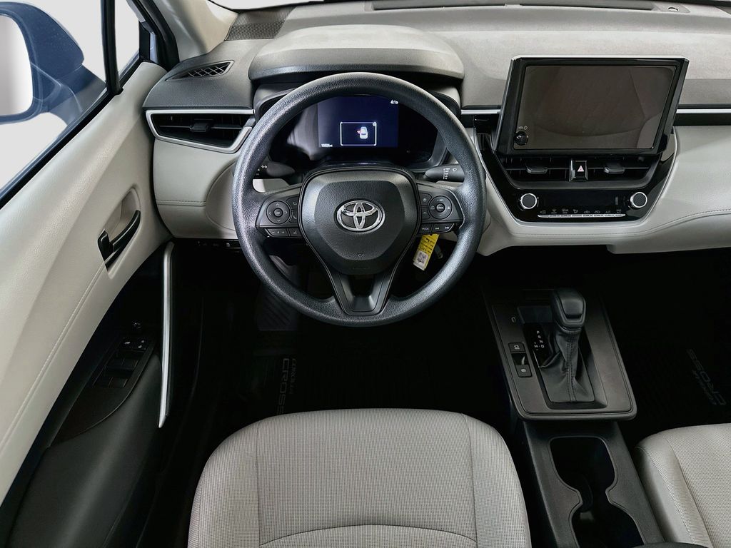 Thumbnail: 2026 Toyota Corolla Cross - 10