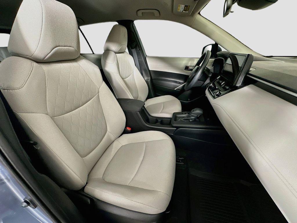 Thumbnail: 2026 Toyota Corolla Cross - 12