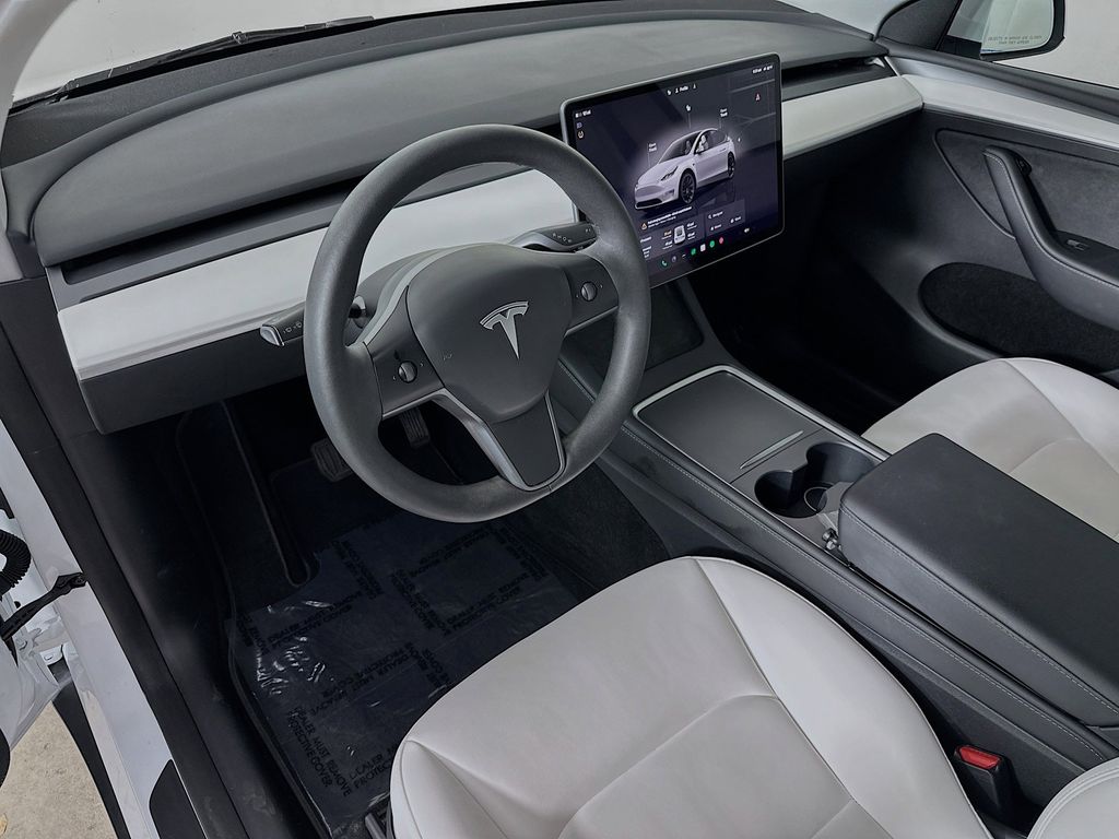 Thumbnail: 2023 Tesla Model Y - 2