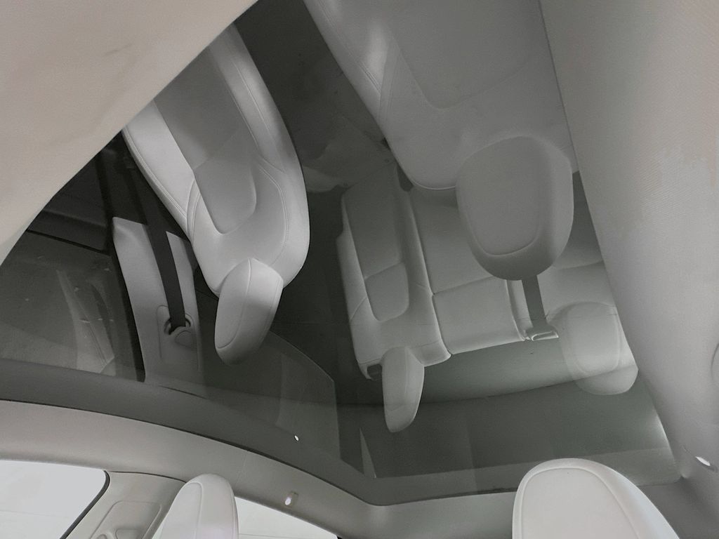 Thumbnail: 2023 Tesla Model Y - 16