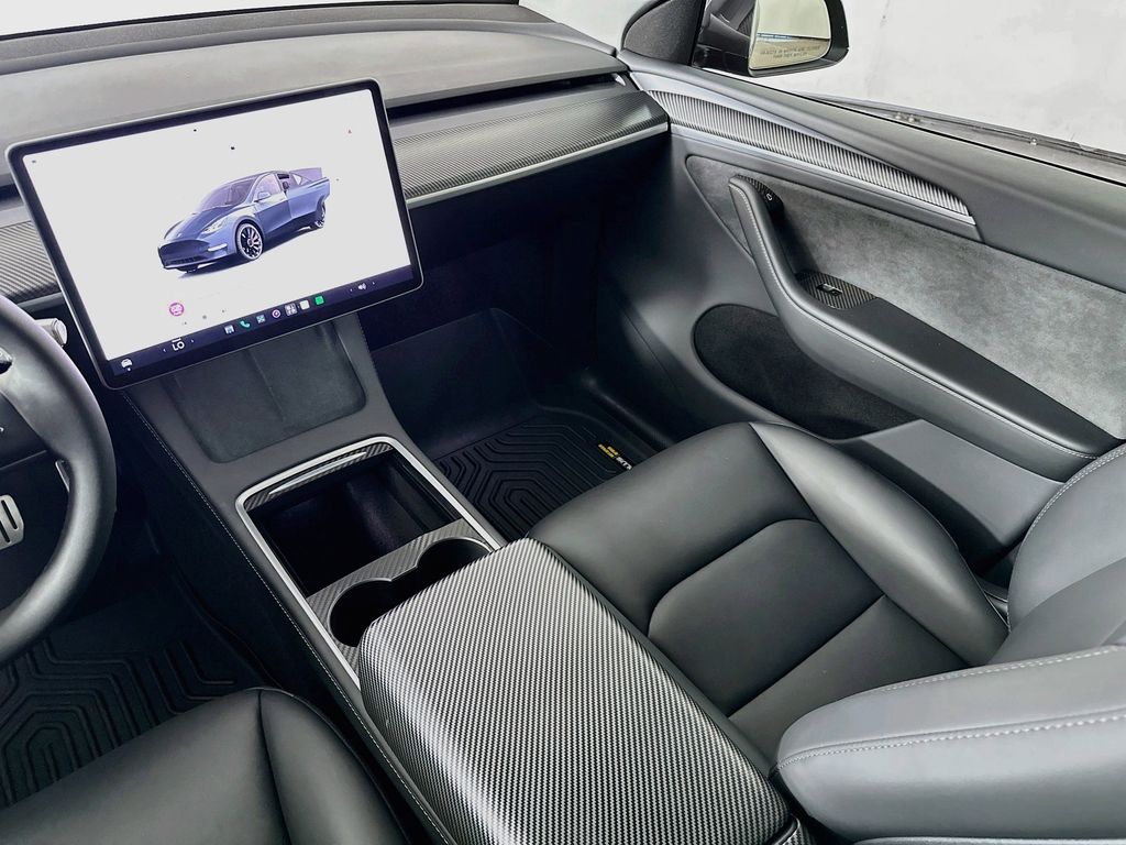 Thumbnail: 2025 Tesla Model Y - 11