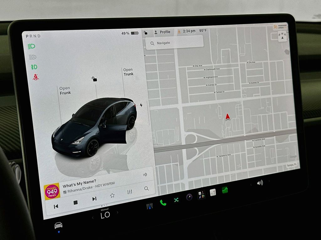 Thumbnail: 2025 Tesla Model Y - 25