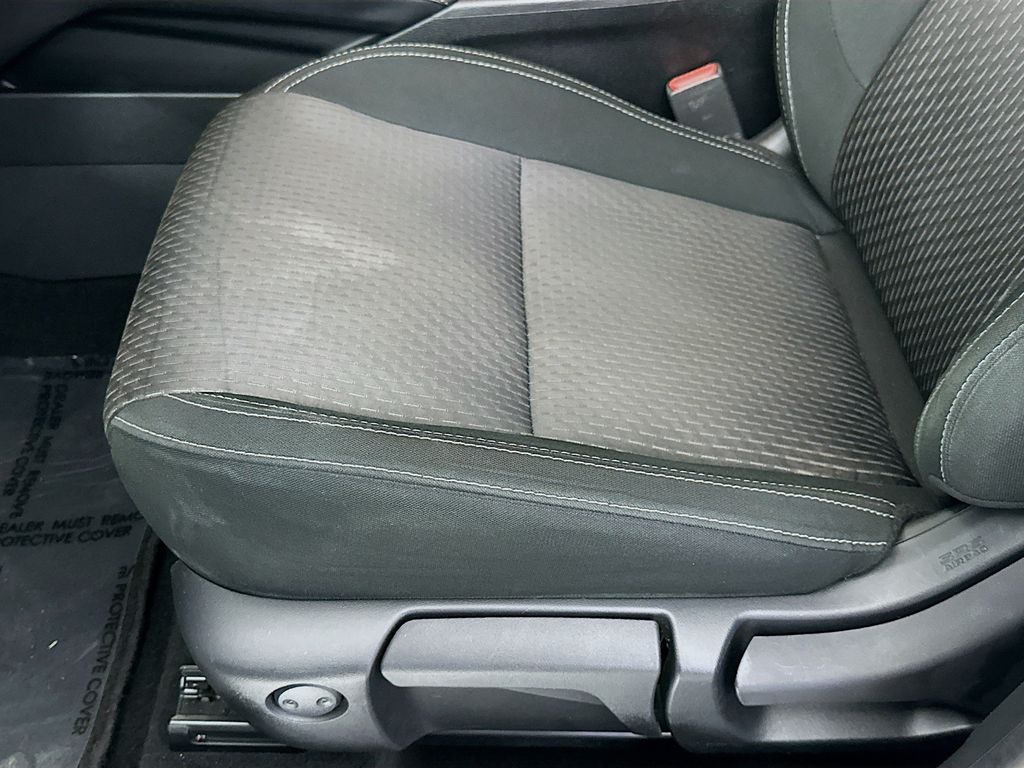 Thumbnail: 2024 Mitsubishi Outlander - 29