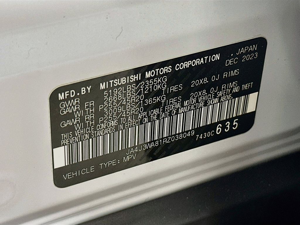 Thumbnail: 2024 Mitsubishi Outlander - 19