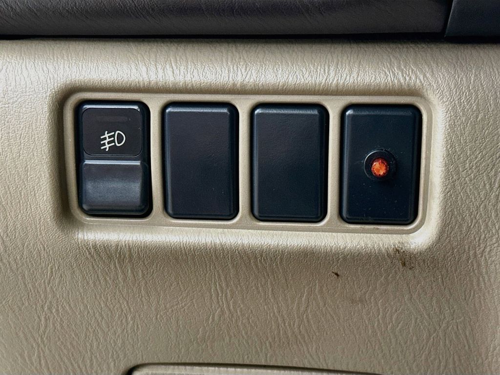 Thumbnail: 1999 Subaru Forester - 26