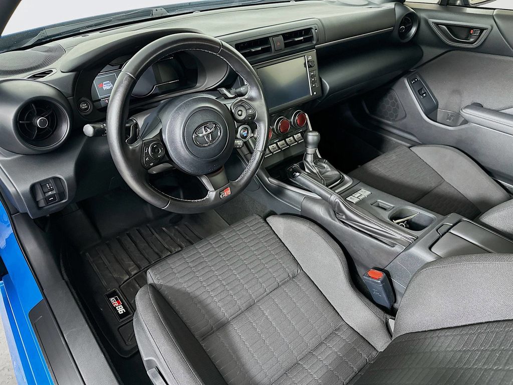 Thumbnail: 2022 Toyota GR86 - 2