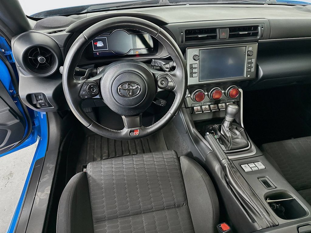Thumbnail: 2022 Toyota GR86 - 9