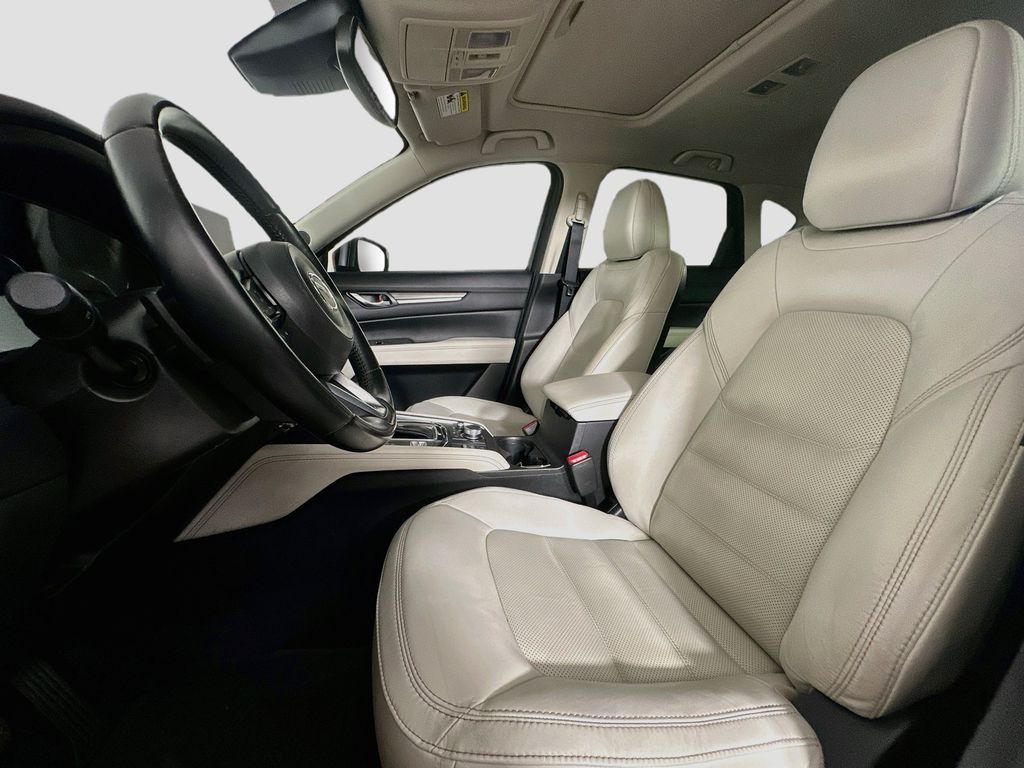 Thumbnail: 2020 Mazda CX-5 - 10
