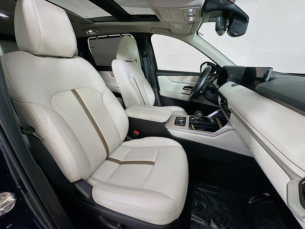 Thumbnail: 2024 Mazda CX-90 - 12