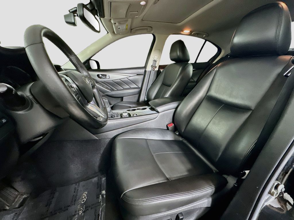 Thumbnail: 2021 INFINITI Q50 - 11