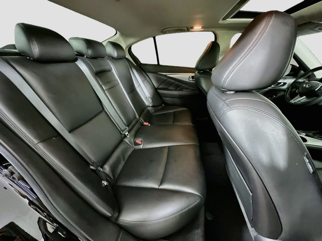 Thumbnail: 2021 INFINITI Q50 - 29