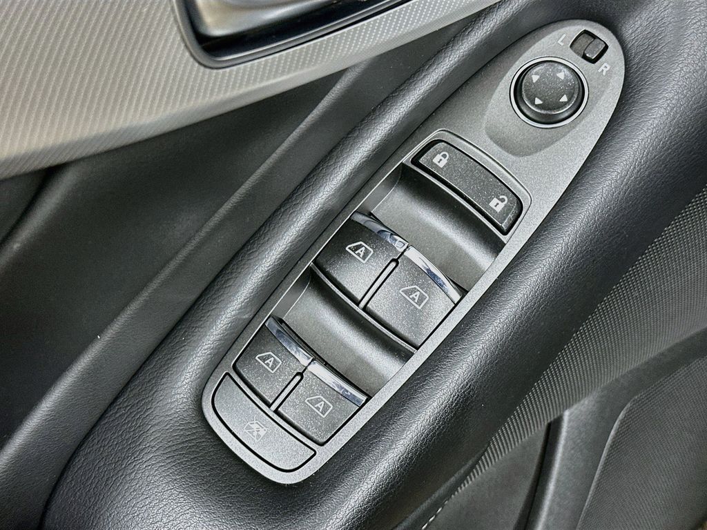 Thumbnail: 2021 INFINITI Q50 - 26