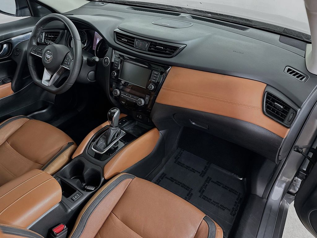 Thumbnail: 2018 Nissan Rogue - 34