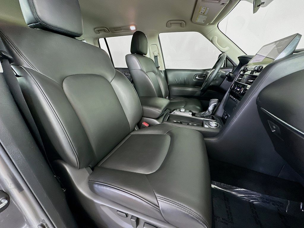 Thumbnail: 2022 Nissan Armada - 11
