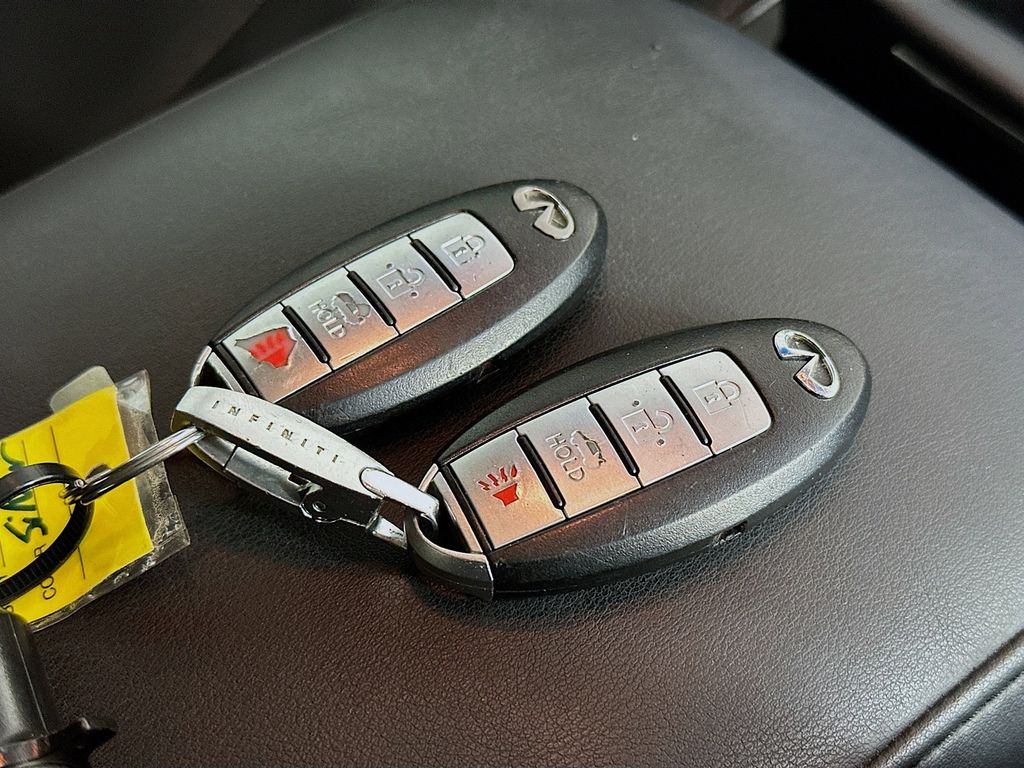 Thumbnail: 2009 INFINITI G37 - 20